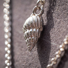 Load image into Gallery viewer, Tiny Shell Pendant