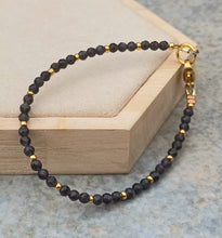 Load image into Gallery viewer, Crystal Glass Beaded Bracelet
