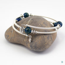 Load image into Gallery viewer, Hand wrapped Glass Bead Bracelet
